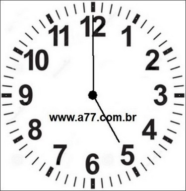 Relógio Marcando 17h00min