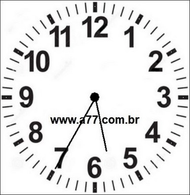 Relógio Marcando 17h35min