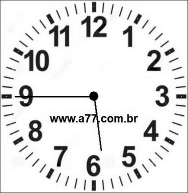 Relógio Marcando 17h45min