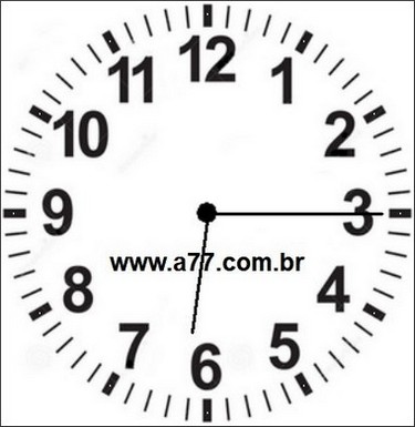 Relógio Marcando 18h15min