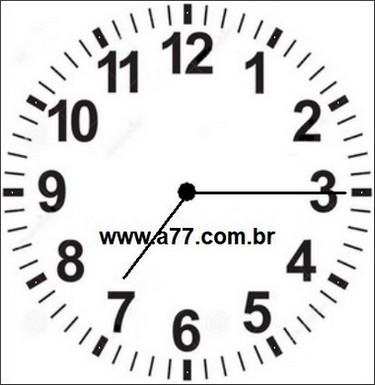 Relógio Marcando 19h15min