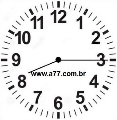 Relógio Marcando 20h15min