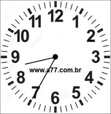 Relógio Marcando 20h35min
