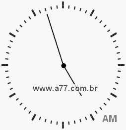 Relógio com Número Arábico Marcando 4h57min