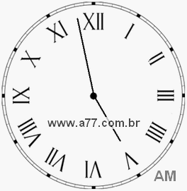 Relógio com Número Romano Marcando 4h58min