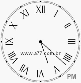 Relógio com Número Romano Marcando 17h22min