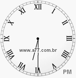 Relógio com Número Romano Marcando 18h30min