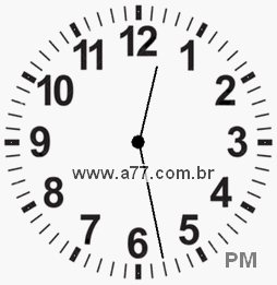 Relógio com Número Arábico Marcando 12h28min
