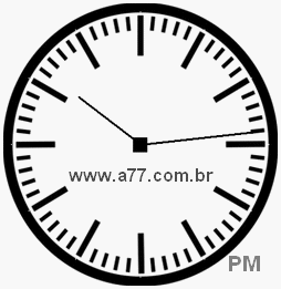 Relógio com Número Arábico Marcando 22h14min
