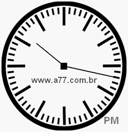 Relógio com Número Arábico Marcando 22h17min