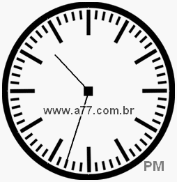 Relógio com Número Arábico Marcando 22h33min
