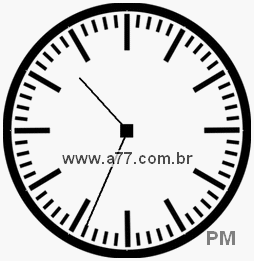 Relógio com Número Arábico Marcando 22h34min