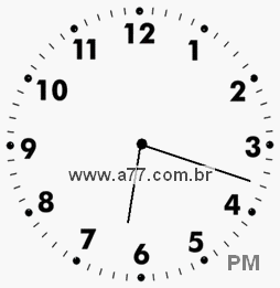 Relógio com Número Arábico Marcando 18h18min