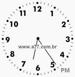 Relógio com Número Arábico Marcando 18h24min