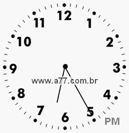 Relógio com Número Arábico Marcando 18h25min